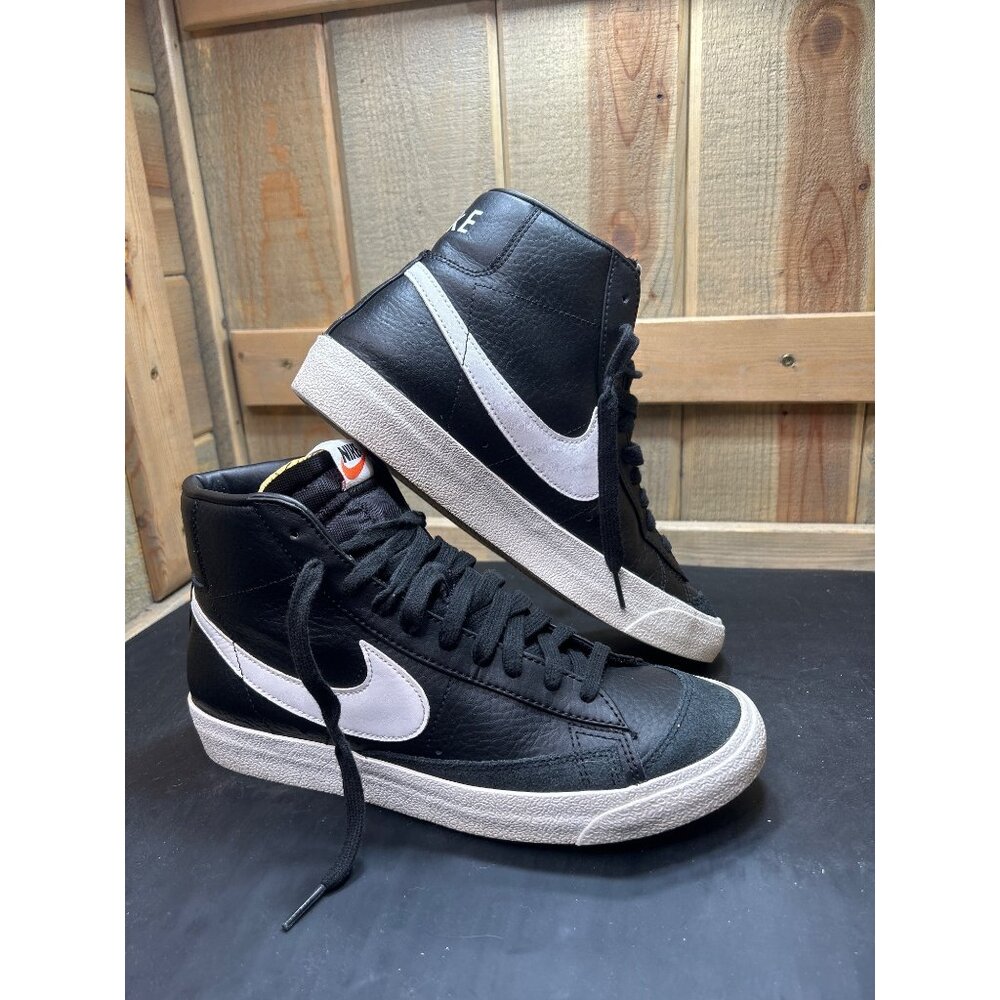 Nike Blazer Mid 77 Vintage Sneakers Mens Size 9 Black/Sail Retro Basketball